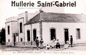 2224- Sidi-Bel-Abbes - Rue Victor Hugo et Faubourg Thiers